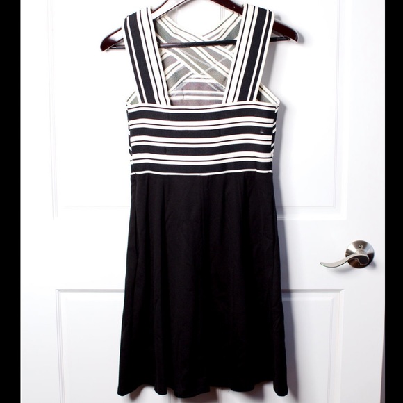 NWT stretchy Anthropologie dress - Picture 3 of 7